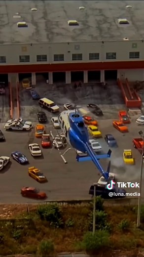 Best scene from 2fast 2fourius❤️#fastandfurious #2fast2furious @⚡️𝙃𝙭𝙫𝙮𝙀𝙣𝙣𝙞𝙤⚡️ @⚡️HχνуƝ1cк⚡️