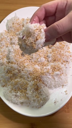 How to Make Delicious Palitaw - Filipino Rice Cake Recipe