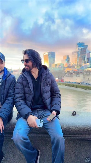 Yousif London realaz #yousifishere @KingFN786🇵🇰🇦🇺