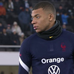 Kylian Mbappe will likely sign a new contract at PSG despite ongoing interest from Real Madrid ✍️ | Sky Sports