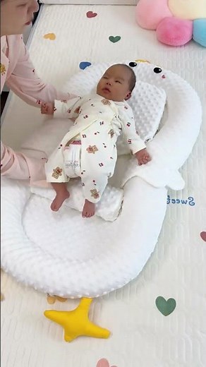 This Baby Bed in Bed Creates a Safe Cozy Space for Newborn Sleep Anywhere#babysleep #momlife