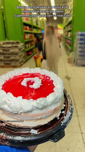 Bromas entre Novios: ¡La Tóxica se Vengará! 🤯