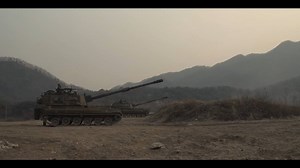 16K views · 401 reactions | The K9 Thunder is a South Korean self-propelled 155 mm howitzer developed by Samsung Techwin for the Republic of Korea Armed Forces and now manufactured by Hanwha Land Systems. It was developed to supplement and then replace the K55 self-propelled howitzers in South Korean service. K9 howitzers operate in groups with the K10 automatic ammunition resupply vehicle variant | Military Leak | Facebook