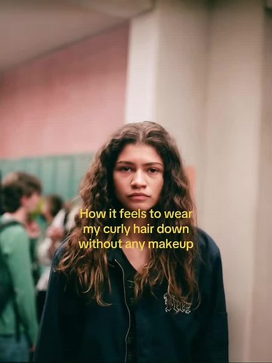 Feeling Like Rue: Curly Hair Down with No Makeup