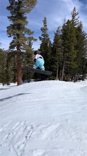 🏂 candy vibes on the mountain. #snowboard #tahoe