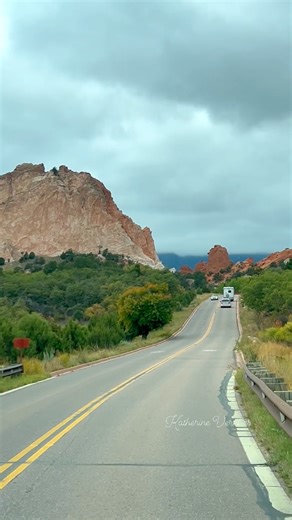 Taking a drive through Garden of the Gods in Colorado Springs. #Colorado | Katherine Verceles