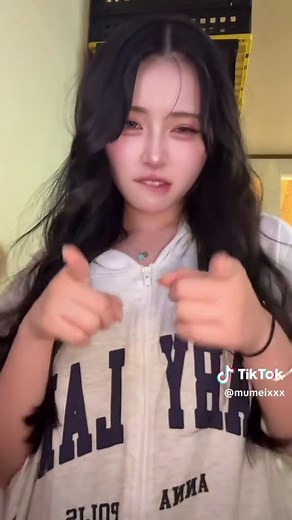 無限ループ動画で笑いと楽しさ満載！