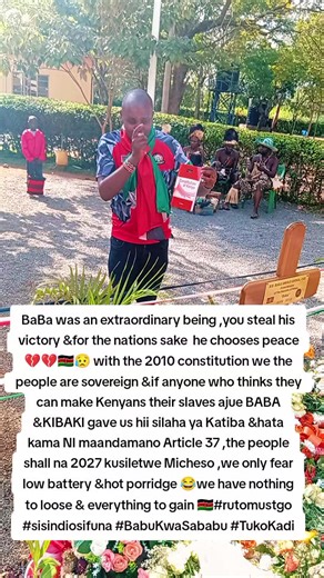 BaBa was an extraordinary being ,you steal his victory &for the nations sake he chooses peace💔💔🇰🇪😥 with the 2010 constitution we the people are sovereign &if anyone who thinks they can make Kenyans their slaves ajue BABA &KIBAKI gave us hii silaha ya Katiba &hata kama NI maandamano Article 37 ,the people shall na 2027 kusiletwe Micheso ,we only fear low battery &hot porridge 😂we have nothing to loose & everything to gain 🇰🇪 #fyp #rutomustgo #sisindiosifuna #BabuKwaSababu #TukoKadi