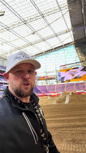 Monster Jam Experience in Minneapolis: Thrills Await