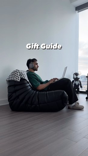 Rasik Kaiser on Instagram: "Ultimate Gift Guide, if you want to get me anything i’m a size Porsche 911 GT3RS 🎁 Finding gifts is always difficult for guys, here is a compiled list of ideas that could be helpful to get your mind in the right direction for the perfect gift! #giftideasforhim #mensgifts #giftideas #essentials #lifestyle #aesthetic #vlogger #shoes #candles #mensclothing #mensfashion #cologne #tech #fashion"