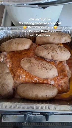 My evening dinner was delicious 😋. I love cooking for myself at all times. Learn alot by watching my late mother and late grandparents cooking skills. Best to cook is the steak outside or any kind of meat as well. Side dish is always veggies and bread. Maybe dessert 🍨 as well. #CapCut #Bestfood #Dessertwithallkinds #Breadallkinds #Indigenoustiktok