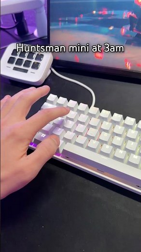 💀these purple switches... #gamingkeyboard #gamingtech #huntsmanmini