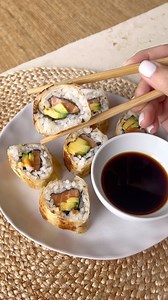 715K views · 5.8K reactions | CRISPY WONTON WRAPPED SUSHI  | Recipes by Victoria | Facebook