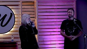 Andriette Norman sing "Flower Of Scotland" saam met Pietman Geldenhuys - Oppiestoep by The Winelands in Boschenmeer Golf Estate / Paarl Golf Club! Paarl Post Paarl FM Afrikaanse Musiek Nuus Select Musiek Vonk Musiek | The Winelands