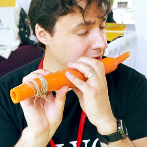 These musicians make instruments out of vegetables. 🥕🍆 | Creative Ideas Insider