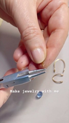 Diy Beautiful Jewelry Made From A Piece Of Wire And A Bead