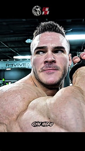 BRO IS NOT HUMAN ANYMORE 🥶#gymshorts #monster #bodybuilding #comeback #backworkout