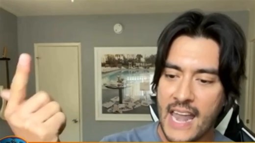 Eminem impersonator demonstrates how to rap ‘Lose Yourself’