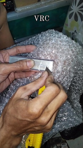 5K views · 64 reactions | Base Radio LCD Repair Changing LCD Polarizing Film Konting pagkakamali sira LCD.. #lcd #repair #technique #darkmode | Vhong Radio Communication | Facebook