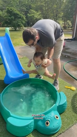 She doesn’t want to touch the water😂😂 | Inside life comedy