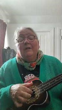 Wayfaring Stranger, Nancy Olson , on vintage Harmony ukulele