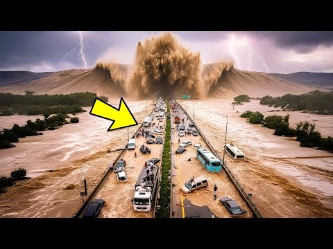 50 Unbelievable Natural Disasters Caught on Camera