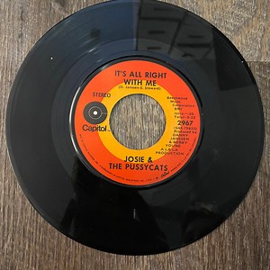 Josie And The Pussycats - Every Beat Of My Heart / It's All Right With Me