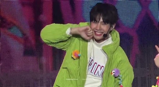 可爱舞台 捉到一只萌萌的小馒！！考古存档｜super shy namping直拍完整版#namping#可爱 #dmd #演唱会