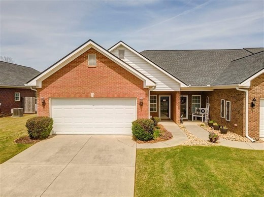 606 Blackwood SE, Calhoun, GA 30701 - MLS 7750453 - Coldwell Banker