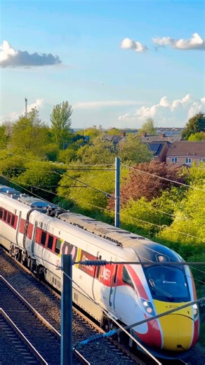 🚄💨 #LNER #Azuma passing through Newark #NNG #Spring 2026 18 kwietnia 2026