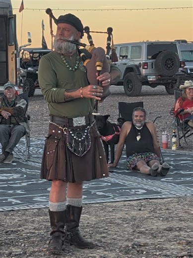 #bristoloutdoors #bagpiper