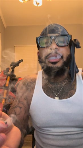 Moneybagmafia 🌍🌍🌍 on Instagram: "I know im showing my age with the list😅 but still!!!! @versusztv we the people wanna see🗣️ so yall dont wanna see a webbie vs boosie????? .. who would jagged edge go against????? Hell , who would pretty ricky go against??? An who tf would yall put genuine against???🧐 i wanna know im theses comments 🗣️ #BRINGITBACK"