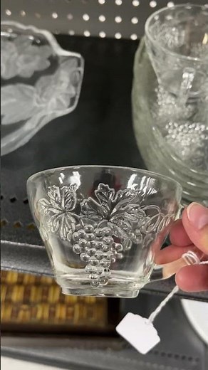 1930’s Vintage Anchor Hocking Harvest Grape glass mug embossed Serva-Snack set.