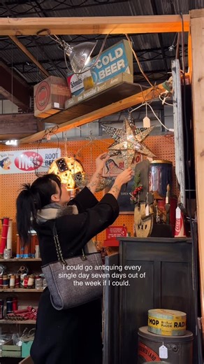 ryan bailey potter 🪽 on Instagram: "10 likes and ill turn into an antiquing page 🤭"