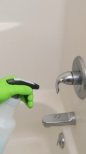 Quick Bathroom Clean | Clean That Up