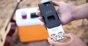 "Air selfie", un drone portátil para amantes de las fotos