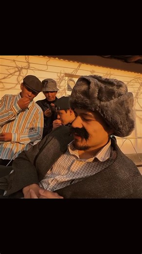 javokhirbek  on Instagram: "Qopqora nima u😂 @murad_buxarskiy Obuna bo’ling: @by.javaa #reels #instagram #uzbvine #vine #edit"