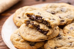 5.6K views · 35 reactions | Secret Ingredient Chocolate Chip Cookies have a crisp outside and chewy center! Simple to make, these may just be your new go to cookies to bake! RECIPE: https://thecookinchicks.com/secret-ingredient-chocolate-chip-cookies/ | The Cookin' Chicks | Facebook