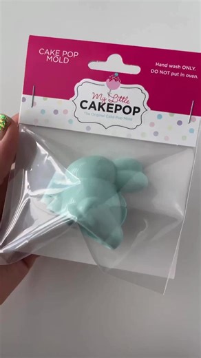 Stop hand-shaping cake pops. Our injection molded cake pop molds create perfectly shaped 3 dimensional cake pops instantly. Consistent size, faster decorating, and professional results every time. | My Little Cakepop