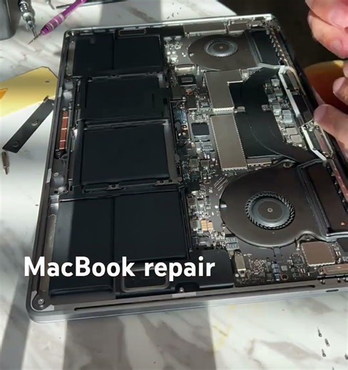 This is a screen repair for a MacBook. #screenrepair #macrepair #crackedscreen #displayreplacement