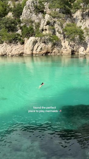 worth the 4 hour hike 📍Calanque D’en Vau, Cassis #traveltiktok #calanques #mermaids #bluewater #fyp