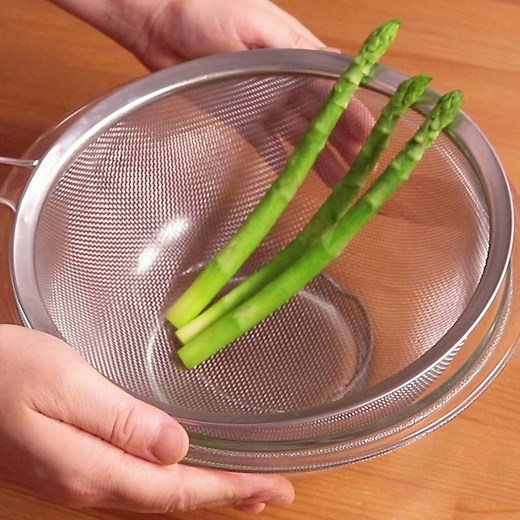 アスパラガスの下ごしらえ 作り方・レシピ | クラシル