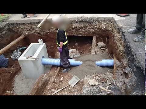 集水桝の導水管の接続 のコピー