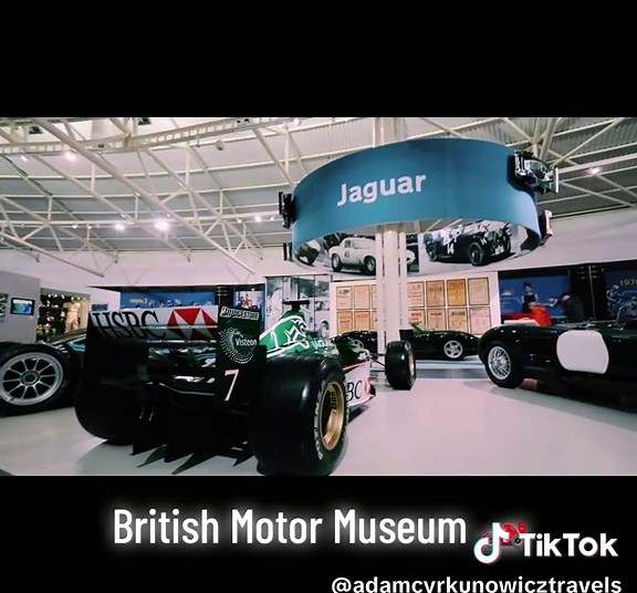 Take a tour of the British Motor Museum in Gaydon, full video on Yotube 🔗 in Bio! #motormuseum #britishmotormuseum #classiccar #supercar #museum #vintagecars #ukdaysout #motoring #thunderbirds #jamesbond #onlyfoolsandhorses #harrypotter #backtothefuture #placestovisit #travelguide #adventure
