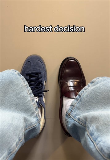 Sneakers or Loafers: Which is Best for Your Outfit?