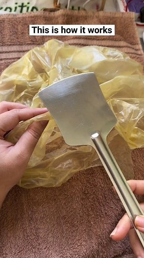 1.8M views · 2.3K reactions | This is what I always do whenever ketchup spills #cleaninghacks #cleaningtips #Spills #ideas | viyofoood | Facebook