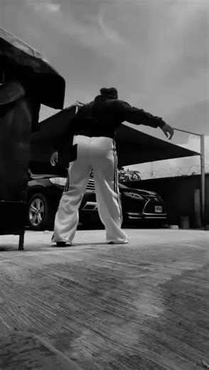 Love This Dance Tutorial at Smilley Castle