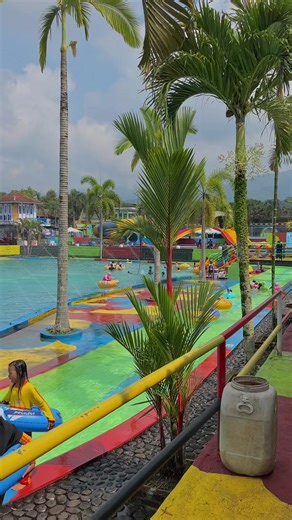 📍waterboom sumberjaya cipangalun HTM: Weekday :Rp.25.000,-/orang (Senin - Jum’at) Weekend :Rp.30.000,-/orang (Sabtu minggu&Libur nasional) HTM Berlaku dari usia anak 1tahun ⏰ JAM OPERASIONAL 🗓️SENIN - KAMIS (09.00 - 16.00wib) 🗓️JUM’AT (13.00 - 16.00wib) 🗓️SABTU - MINGGU (09.00 - 16.00Wib) 📍lok.Dsa.Jalatrang Kec.Cipaku Kab.Ciamis jawa barat.#waterboomsumberjaya #Rekomendasiwisataciamis #tirtasumberjaya #ciamis