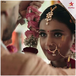 Titli ne pyaar se thaame the jo haath, kya wo hi bann jaayenge uske liye hathkadi? Dekhiye pyaar ke andekhe pehlu ki ye kahani. #Titli, 6 June yaani iss Mangalvaar se, har roz, raat 11 baje, StarPlus aur Disney Hotstar par. #AvinashMishra #NehaSolanki #VatsalSheth | StarPlus