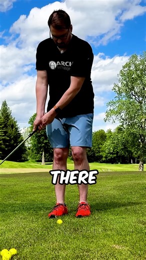 Stop topping the ball! Golf lesson to perfect your chipping technique with a pitching wedge | Beginner golf tips